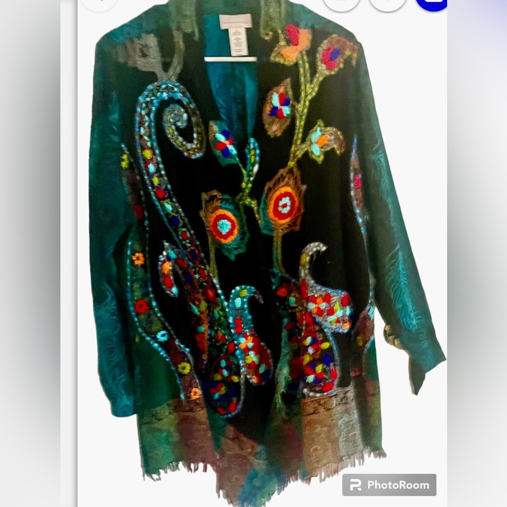 Beautiful colorful coverup top😊